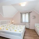 奥尔迈尔公寓 Pörtschach am Wörthersee